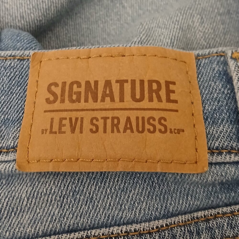 Signature Levi Jeans Size 8 High Rise Heritage Boyfriend Blue Denim Stretch Crop - Picture 7 of 10